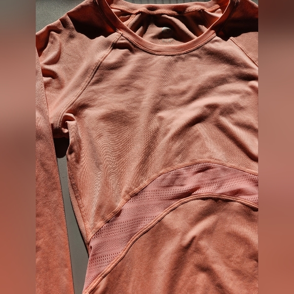 Roxy long sleeve top with see thu work out aeration and thumb holes peach pink S - Picture 6 of 16